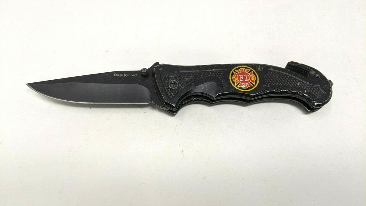 Pocket Knife with Replaceable Blades - North Ridge Fire Equipment