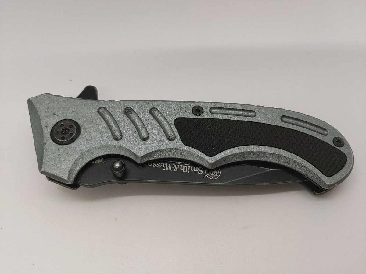 http://usedknives.com/cdn/shop/products/57_8ba91399-1461-40ea-afd5-6c33374dbd7d_1200x1200.png?v=1681317617