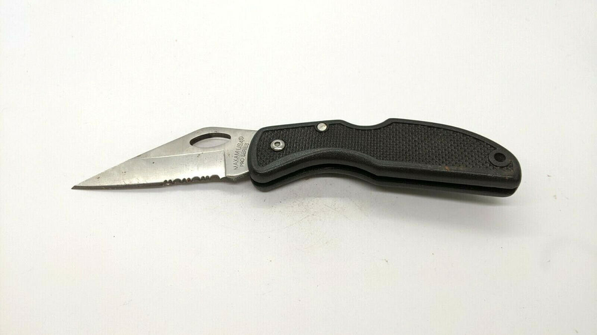 Maxam USA Pro Series Folding Pocket Knife Combo Edge Lockback Blk Plas